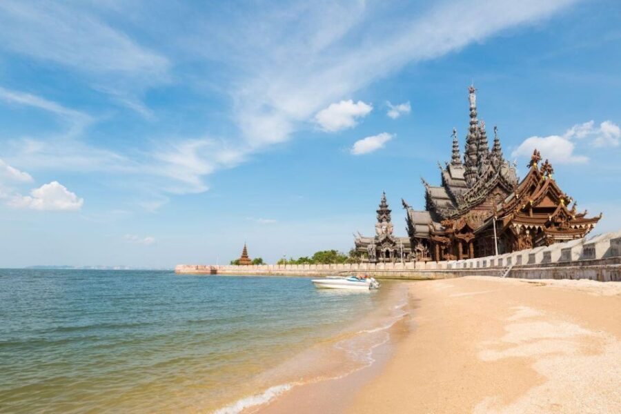 Pattaya: The Sanctuary of Truth Admission Ticket - The guided museum tour: how the tour times work and why guides matter