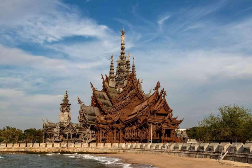 Pattaya: The Sanctuary of Truth Entry Ticket with Transfer - Inside the Sanctuary of Truth: your 2-hour walking loop